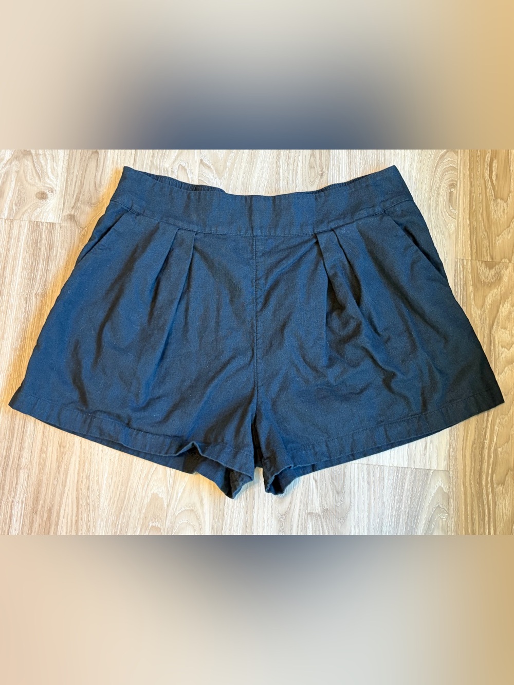 Abercrombie & Fitch black Linen Blend High Waist Pleated Shorts Size L
